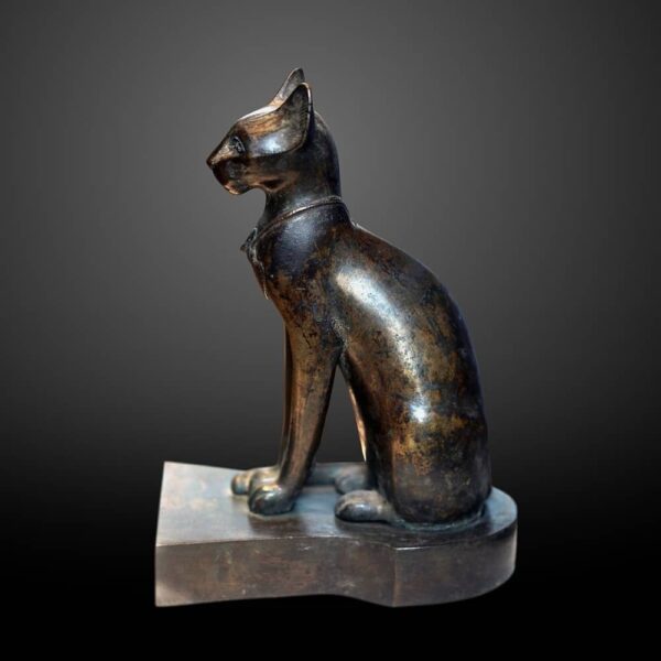 deesse-bastet-musee-louvre